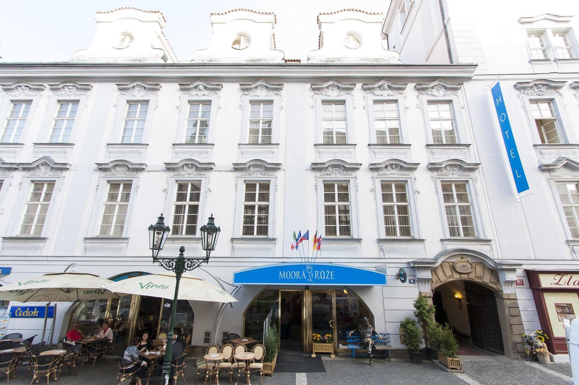 The Botanist Aparthotel Prague Exterior photo