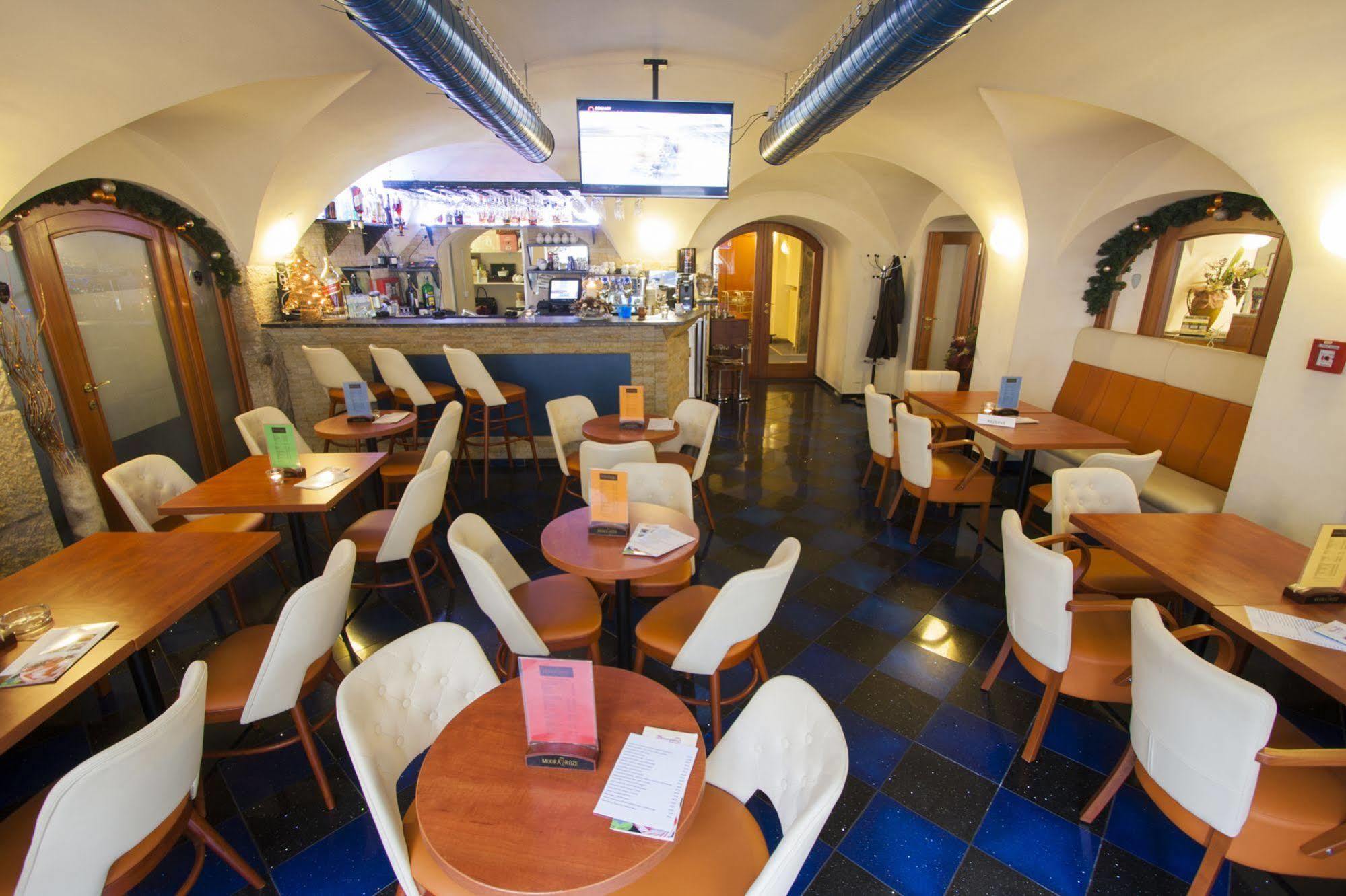 The Botanist Aparthotel Prague Exterior photo