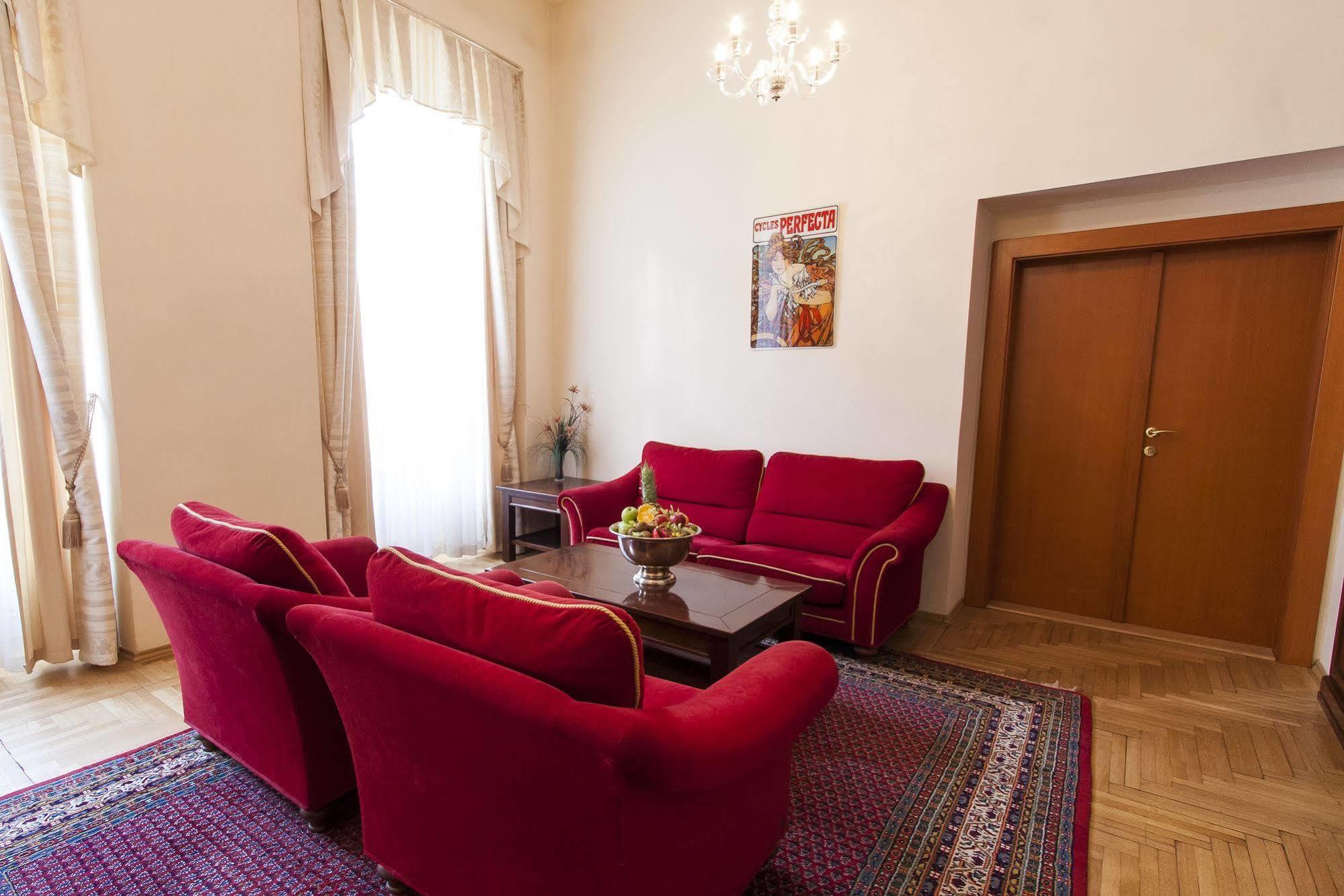 The Botanist Aparthotel Prague Exterior photo